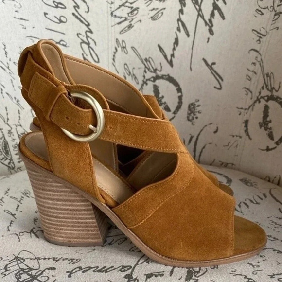 NEW, Marc Fisher, Vega, Suede Peep Toe Sandal, Stacked Block Heel, Tan, Brown - Picture 5 of 13